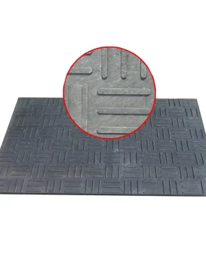 Plastová hladká stájová podlahová deska FLOMA RePVC T618 - délka 120 cm, šířka 80 cm, výška 1,2 cm Weekendaanbieding