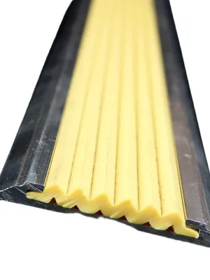 Nieuw Žlutá hliníková schodová hrana s protiskluzovým páskem FLOMA Antislip - délka 400 cm, šířka 5,3 cm, výška 2 cm
