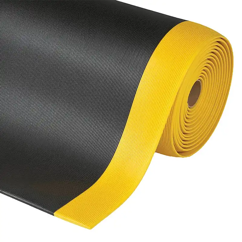 Nu Kopen Černo-žlutá protiúnavová rohož (role) Gripper Sof-Tred - délka 18,3 m, šířka 122 cm, výška 1,27 cm