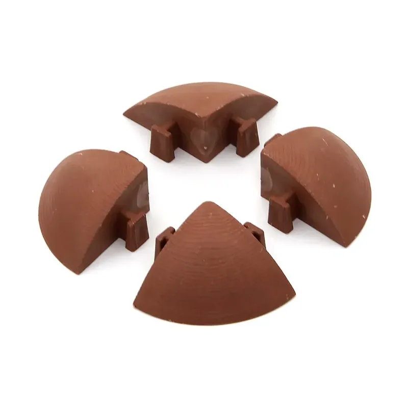 Hnědý plastový rohový nájezd pro terasovou dlažbu Linea Easy (plástev) - délka 5,4 cm, šířka 5,4 cm, výška 2,5 cm - 4 ks Laatste Versie