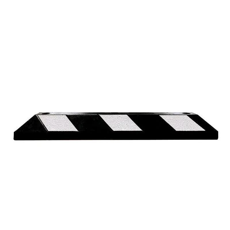Goedkoop Černo-bílý gumový reflexní parkovací doraz - délka 90 cm, šířka 15 cm, výška 10 cm