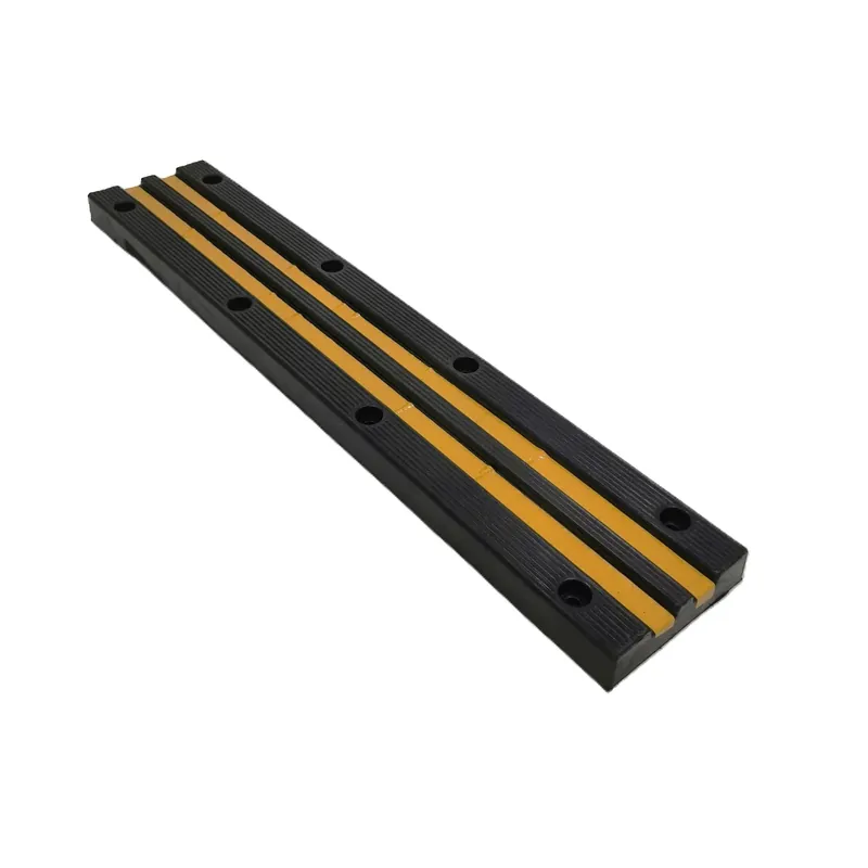 Černo-žlutá gumová ochrana zdí, stěn - délka 100 cm, šířka 20 cm, tloušťka 4,5 cm Uitverkoop