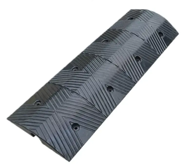 Koop Online Černý gumový kabelový most - délka 100 cm, šířka 34 cm, výška 7 cm