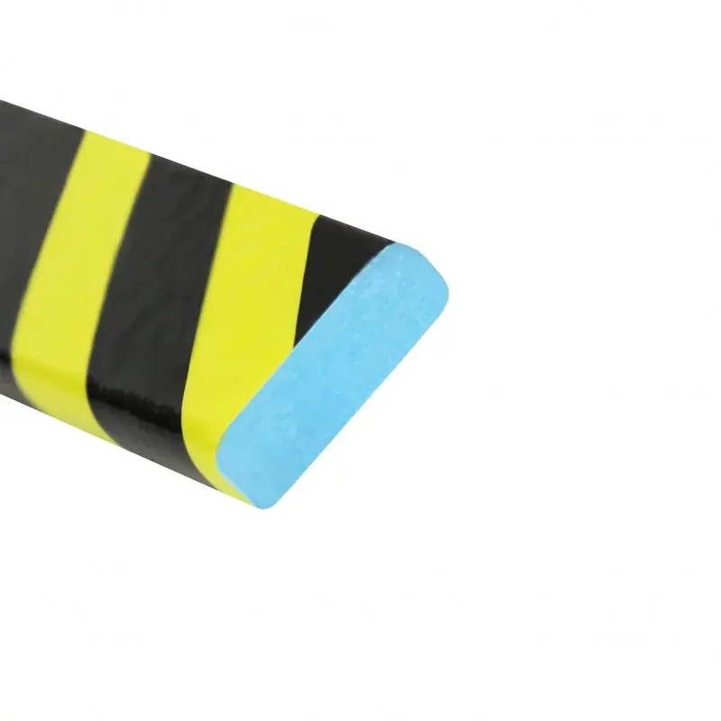 Černo-žlutá pěnová výstražná ochrana zdí, stěn PI-4 - délka 100 cm, šířka 3,3 cm, výška 1 cm Exclusieve Aanbieding