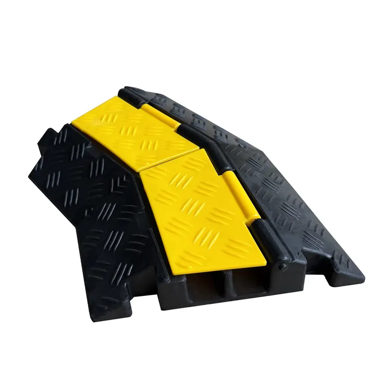 Černo-žlutý gumový rohový kabelový most (2x32x32) FLOMA CPR83 - délka 43 cm, šířka 25 cm, výška 5 cm Voordeelprijs